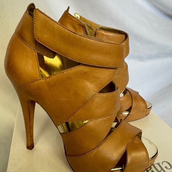 Charles David Tan/Nude Strappy Ankle heel/Boot Fuel Women’s Size 6 - Picture 2 of 8